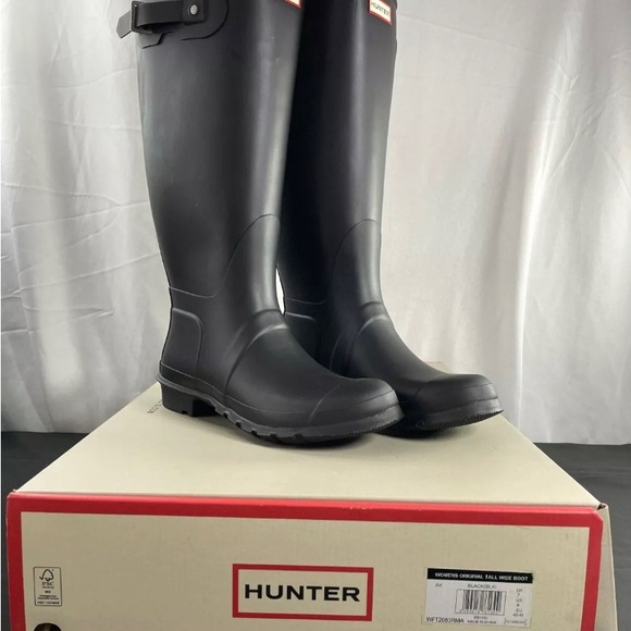 Hunter Men's Black Rain Boots - Picture 1 of 6